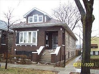 1st image of 2312 S 59th Ct