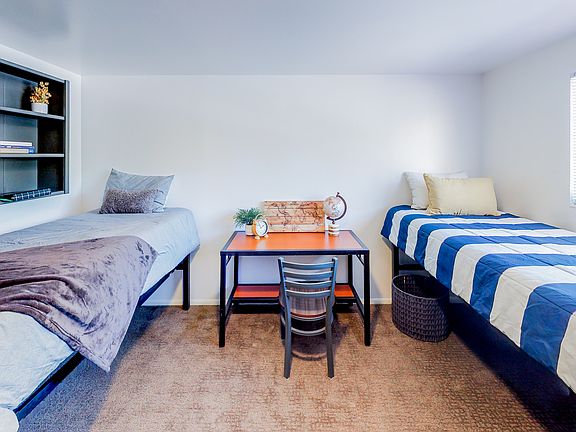 5th image of 620 N 100 W