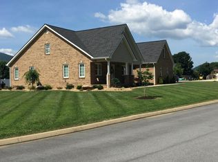 127 Ledgestone Way, Elizabethton, TN 37643