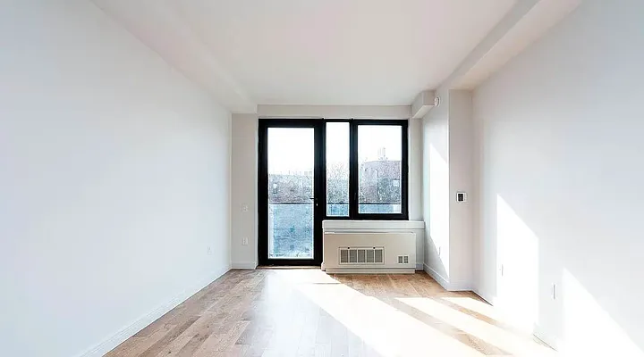 Rented by Artur Gutman, LREB | media 15