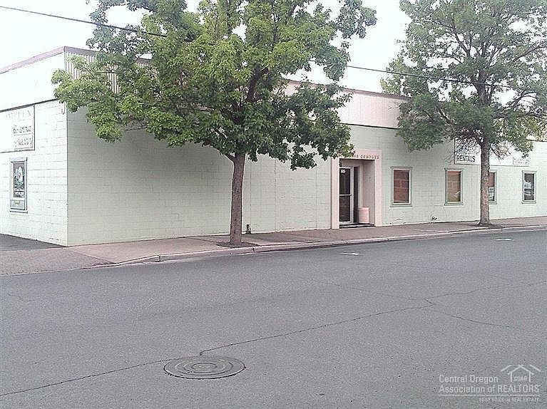2nd image of 515 SW Cascade Ave Ste 3