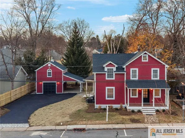 143 Maple Ave, Chester, NJ 07930