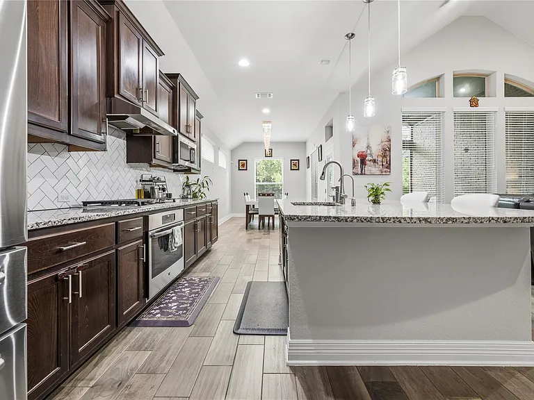3013 Chalice Well Dr — Photo 18