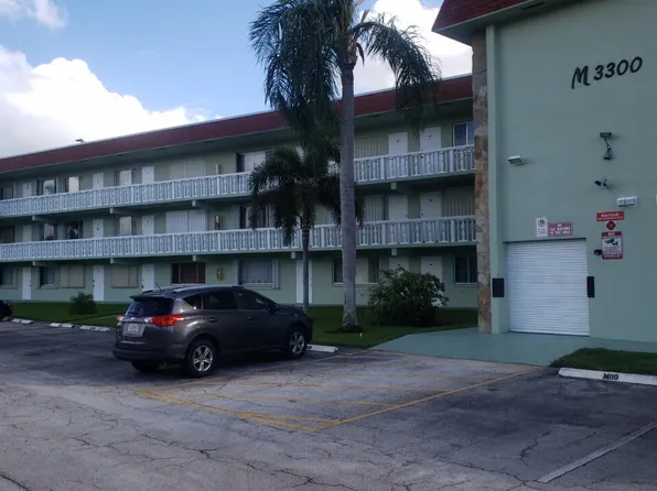 3300 Springdale Boulevard #306, Palm Springs, FL 33461