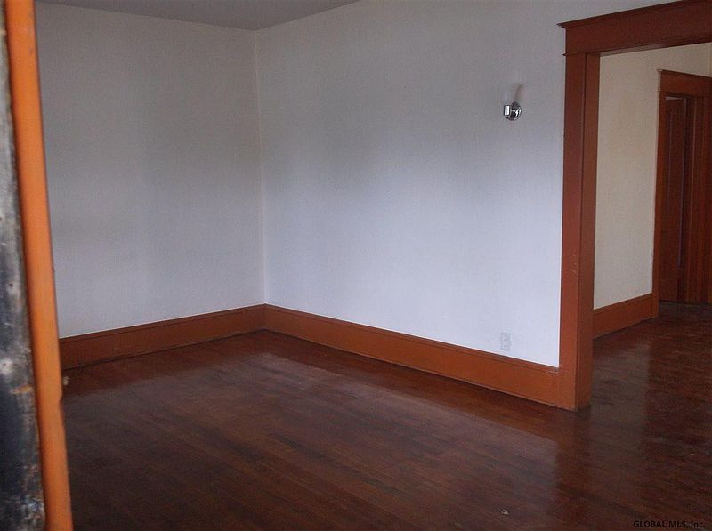 2nd image of 243 Northern Boulevard
