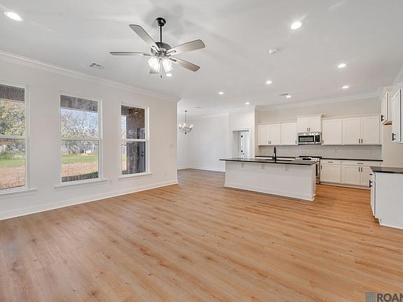 4th image of 36507 Lucas Dr