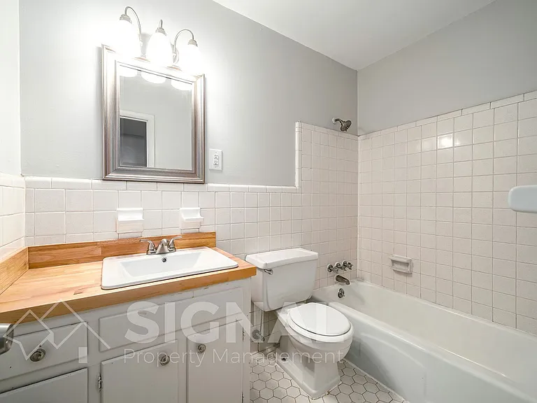 420 78th St S #G — Photo 17
