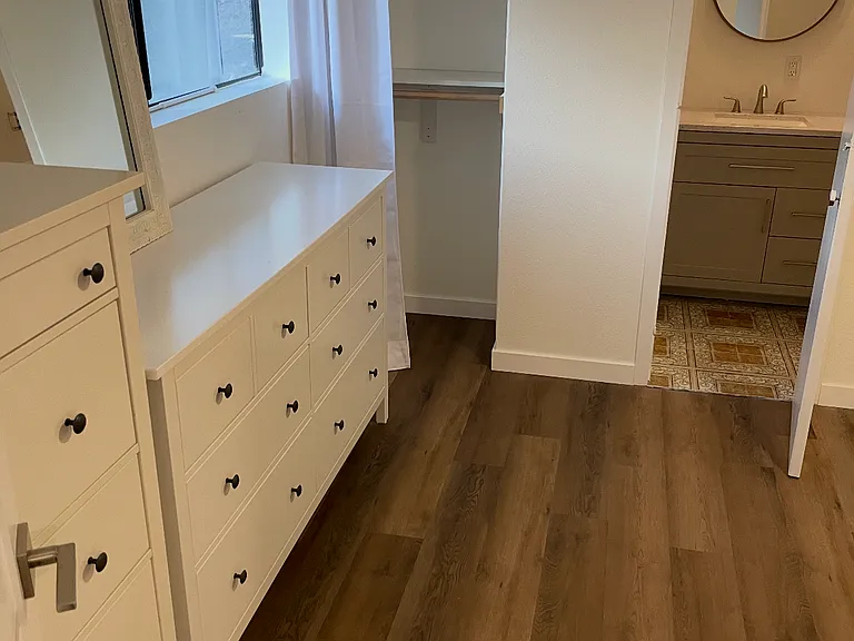 21222 Questhaven Rd — Photo 8