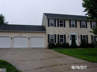 5 Friendship Ct, Sicklerville, NJ 08081