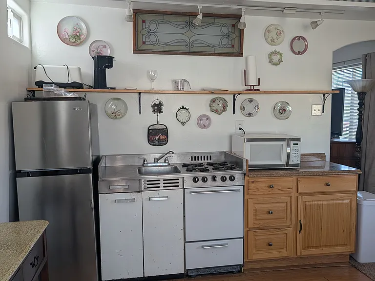 70 Pittsburg Ave #A — Photo 13