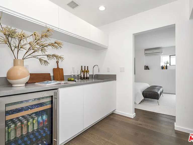 9834 Wanda Park Dr — Photo 33