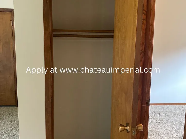 3010 Park Lane Dr — Photo 6