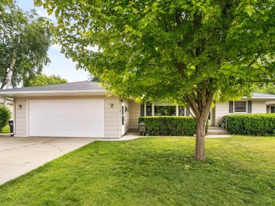 38 BOWEN STREET, Oshkosh, WI, 54901