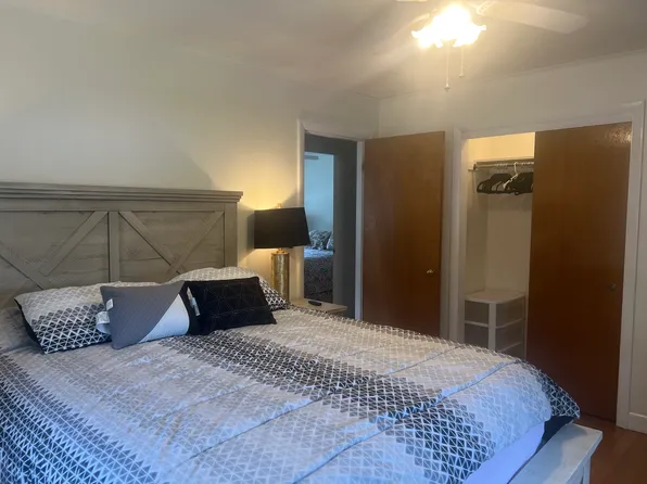 9 Linden St, Bangor, ME 04401