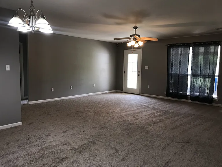 11342 Woodlore Ave — Photo 8