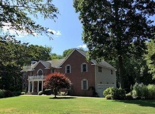 3 Bailey Blvd, East Greenwich, RI 02818