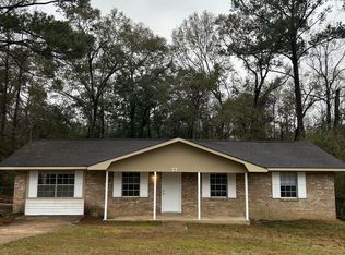 27 Verna Cir, Daleville, AL 36322