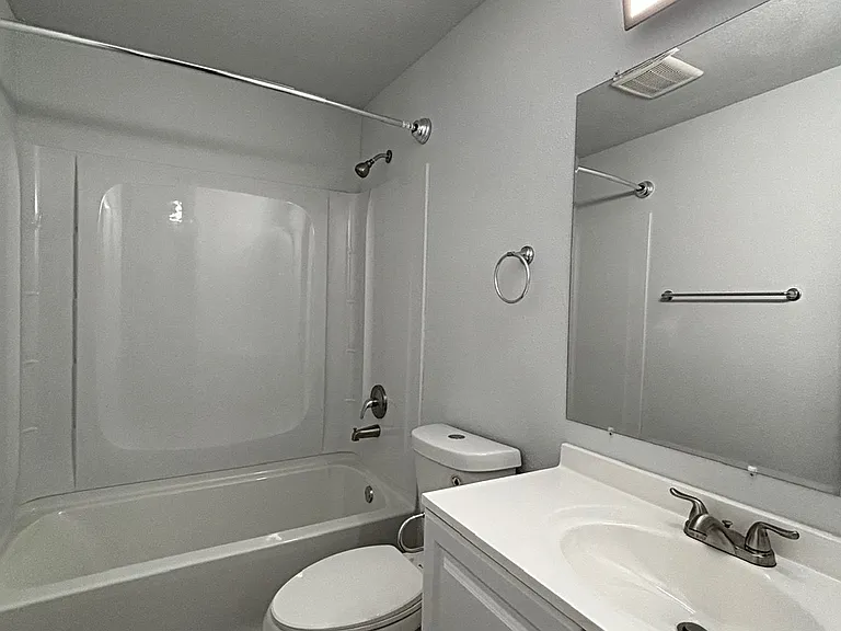 View Ridge Park Villa — Photo 12