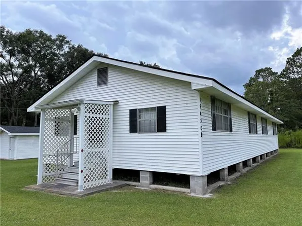 19430 Schlumbrecht Rd #A, Covington, LA 70435