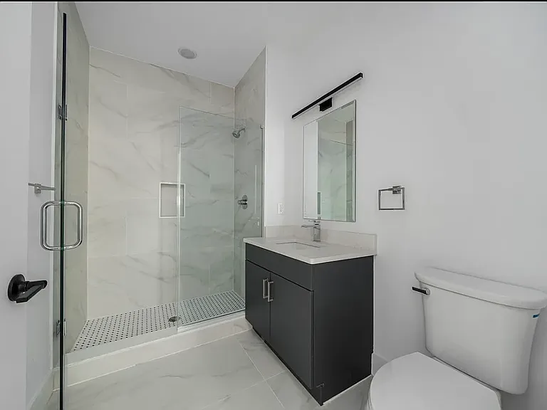 352 Union Ave #210 — Photo 24
