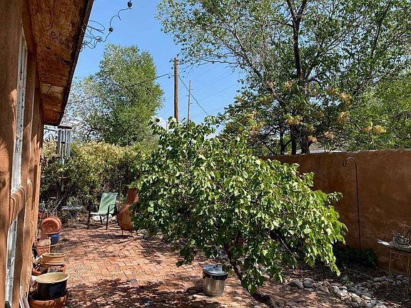 3rd image of 1115 Agua Fria St