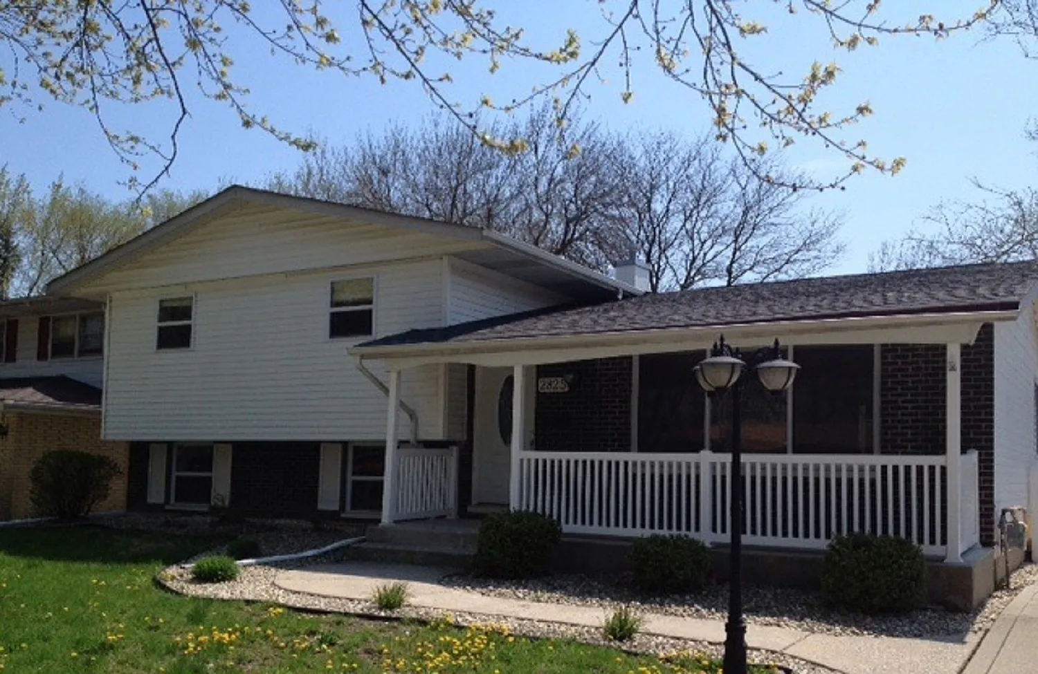 2825 191st Pl photo 1