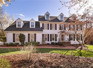 3801 Buncombe Dr, Greensboro, NC 27407