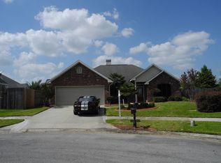 103 Gulls Pointe Dr, Lafayette, LA 70506