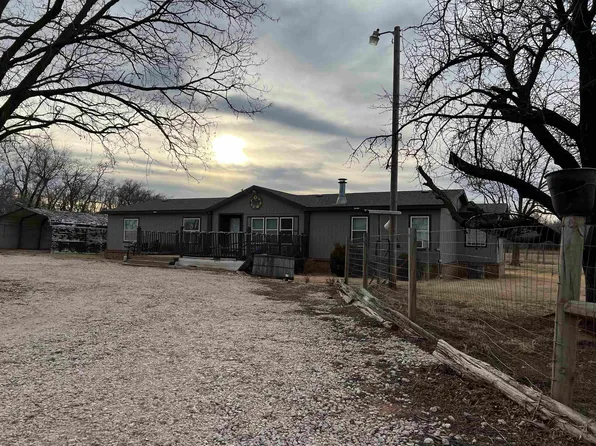 167 N Walnut St, Mutual, OK 73853