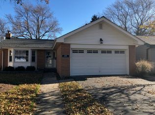 249 S Ellyn Ave, Glen Ellyn, IL 60137