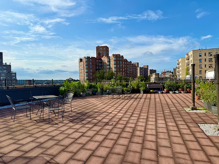854 W 181st St #4H — Photo 9