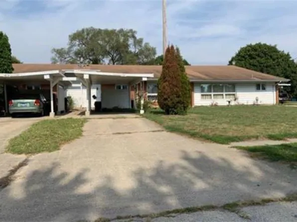 1621 Golfview Rd, Rantoul, IL 61866