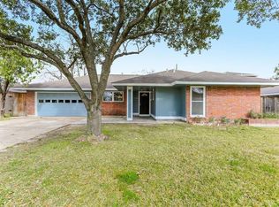 7906 Longridge Dr, Houston, TX 77055