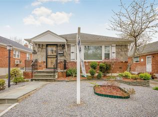 262-15 60th Rd, Flushing, NY 11362