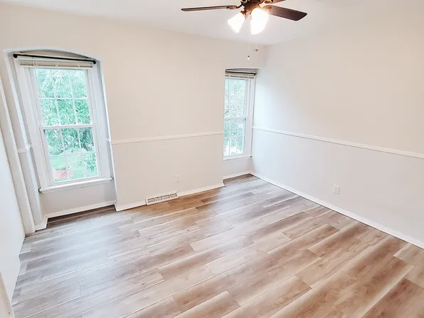 4111 W Cherrywood Ln #4111, Milwaukee, WI 53209