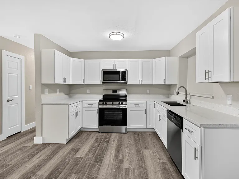 37 Seminole Ct #A — Photo 14