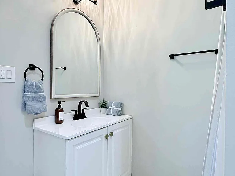 8 Spruce St #1 — Photo 9