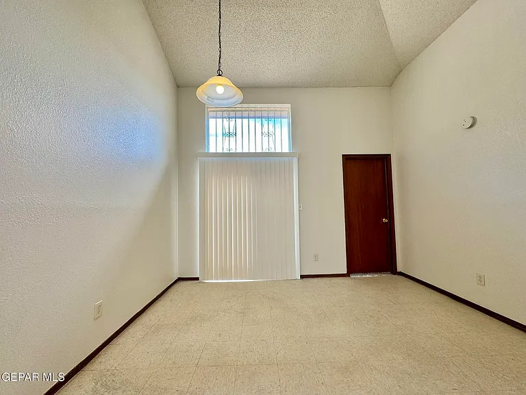 11357 Lake Erie Dr — Photo 11