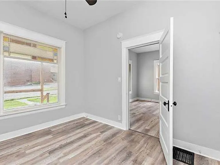 1106 N Osage St — Photo 12