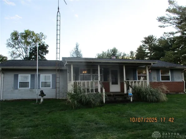 7540 Agenbroad Rd, New Carlisle, OH 45344