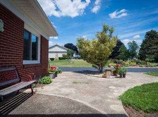 13 Vertie Ln, Milton, PA 17847