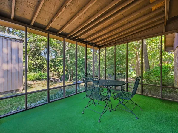 620 W College St, Grapevine, TX 76051