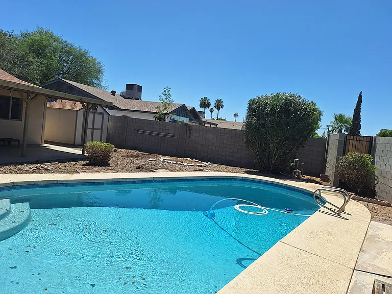 2058 E Fremont Dr — Photo 30