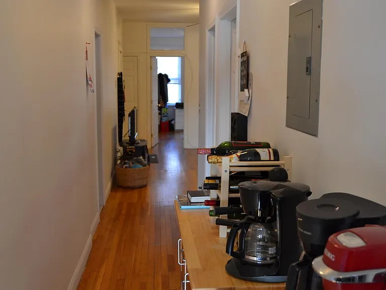 33 Egremont Rd #1 — Photo 10