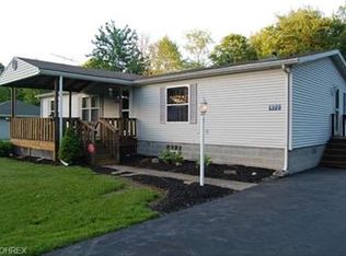 972 Ridge Rd, Vienna, OH 44473