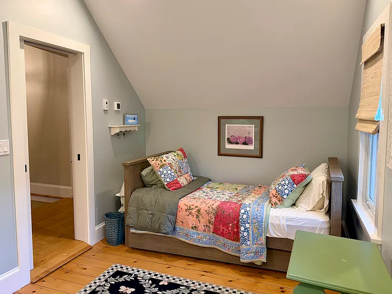 12 Wesley Ave — Photo 15