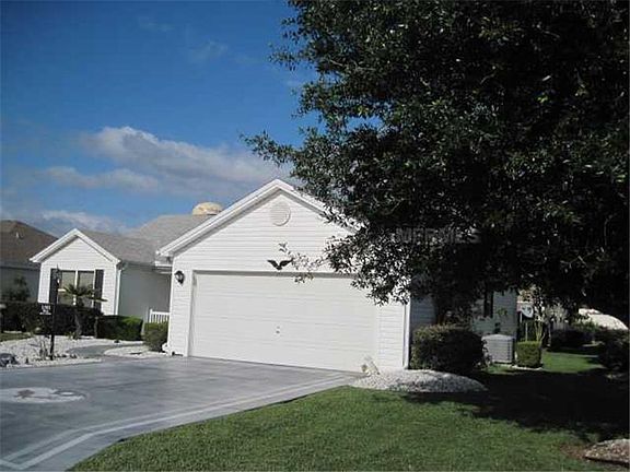 2nd image of 1201 El Esparza Ln