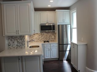 213 5th St SE APT 3, Washington, DC 20003