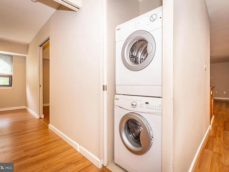 9 Silverwood Cir #11 — Photo 26