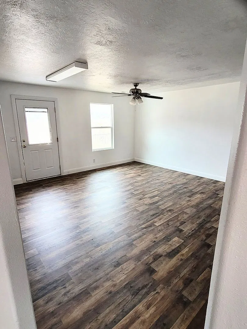 3 bed 2 bath apartment in Hildale — Photo 3